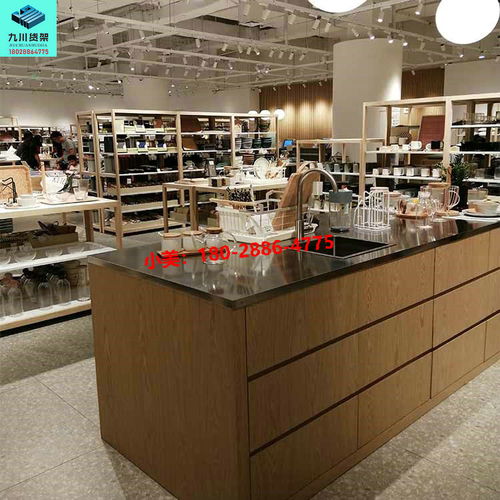 伶俐飾品加盟 融合專業(yè)貨架與金屬裝飾，打造卓越零售空間